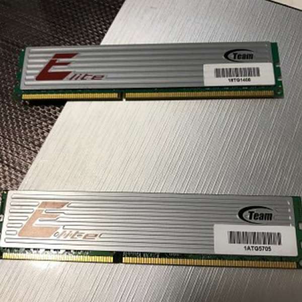 二手 TEAM DDR3 4GB x 2 DESKTOP RAM 價錢 : HK$150 (不議價)