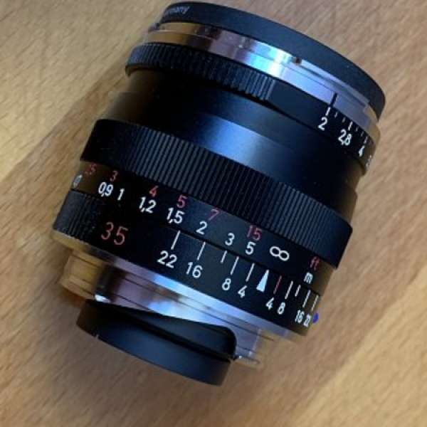 Carl Zeiss Biogon T* 2/35 ZM