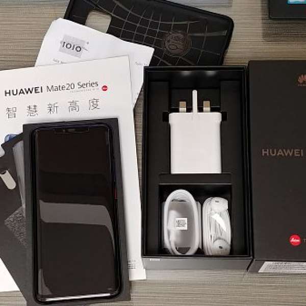 99%新香港行貨華為 Huawei Mate20 Pro 8G+256G 高配版極光色連2個套