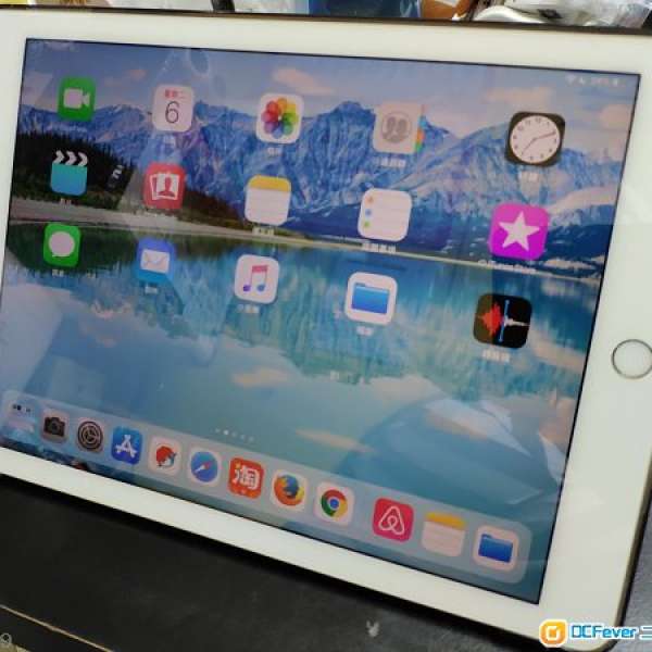 iPad air2 16GB wifi  95%電池健康度 77次叉電
