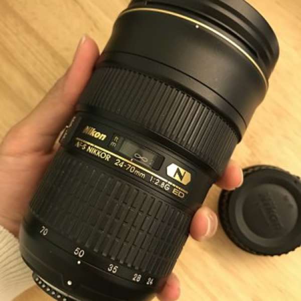 NIkon AF-S 24-70mm f/2.8 IF-ED