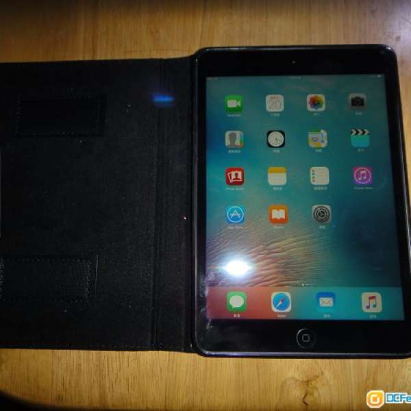 Apple iPad mini 2 nd Gen Retina Display Wi-Fi 16GB  香港行貨