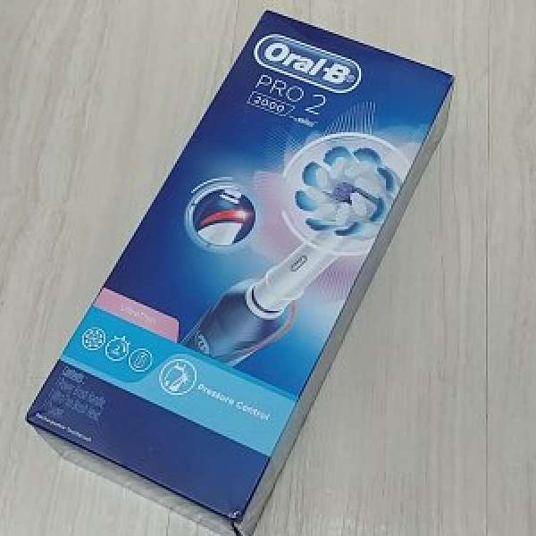 全新Oral-B PRO 2 2000 電動牙刷