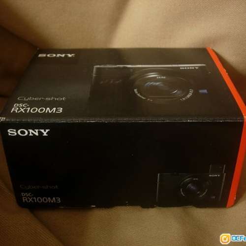 Sony  RX100m3  數碼相機 ( 可手動光圈 )