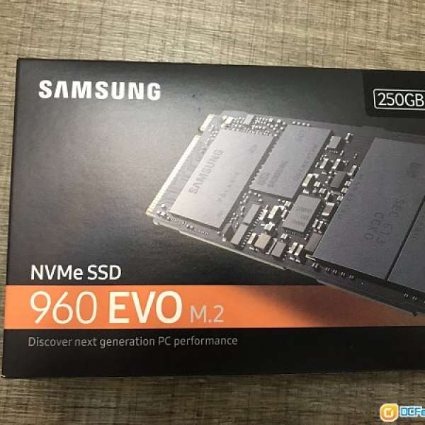 全新未開封 Samsung 960 EVO M.2 NVMe SSD 250GB
