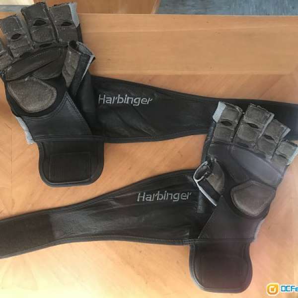 Harbinger 真皮訓練護腕健身手套
