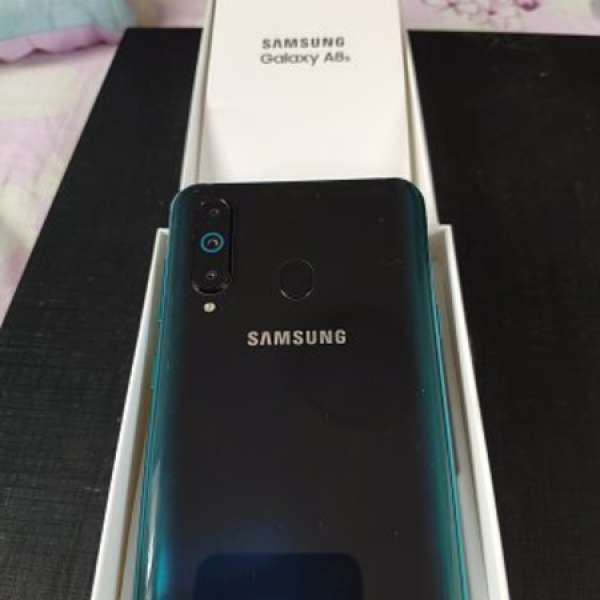 99新 Samsung galaxy A8s 漸變綠