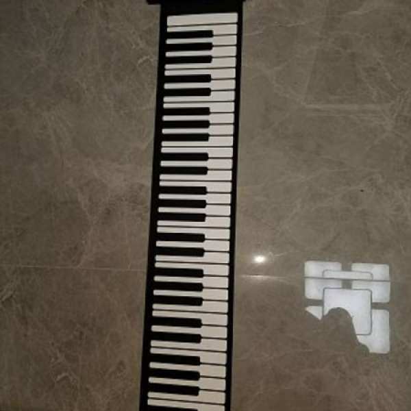 折疊式鋼琴