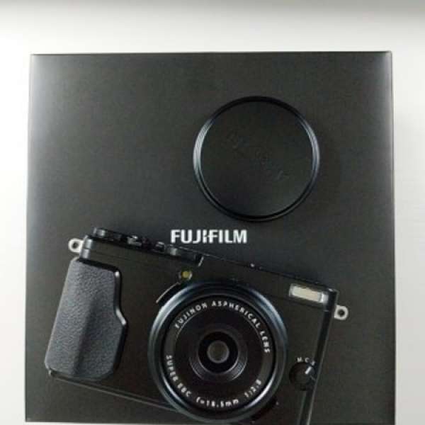Fujifilm X70 (Black) 送原廠遮光罩及Filter