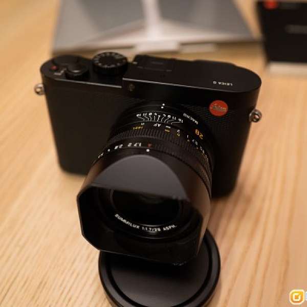 Leica Q + 5 Extra Sigma Batteries + 2 Extra Sigma Chargers + Thumbsup