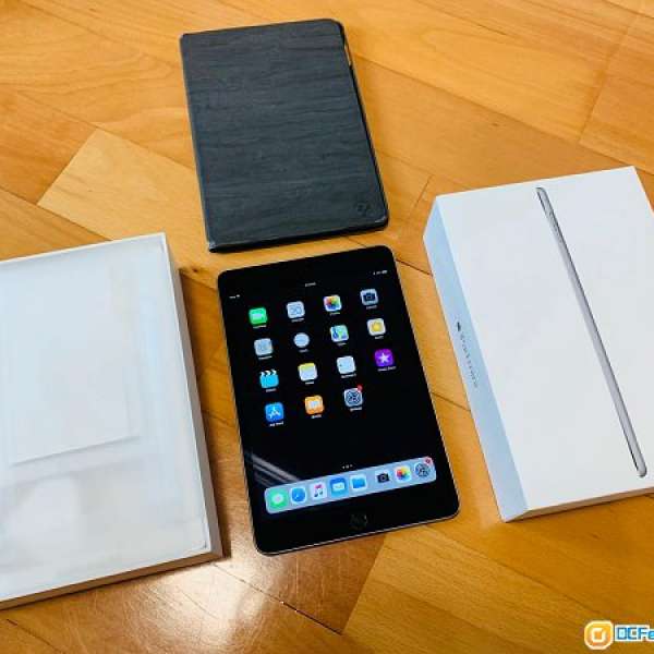 95 % new iPad mini 4 32GB 太空灰色 wifi版