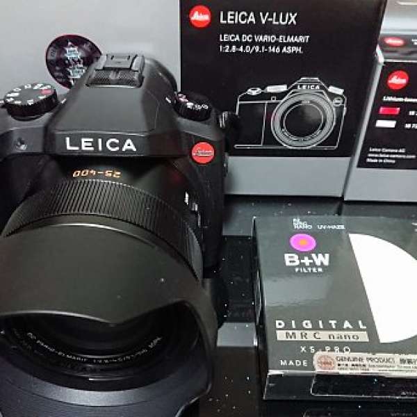 九成新Leica超級天涯機（V-lux 114)+B+W filter+額外原廠電！