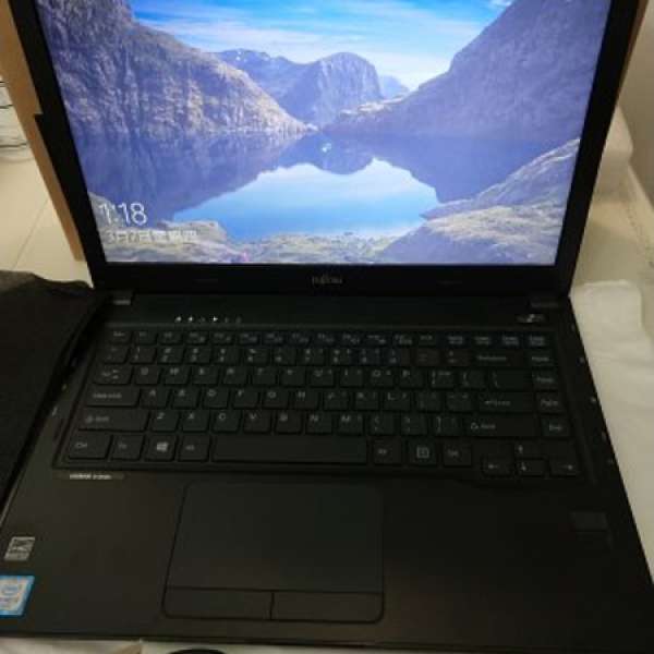 全新行貨Fujitsu LIFEBOOK U536 i5-6200U 13.3″ LED屏幕,指紋辨識器 有單有保至20...