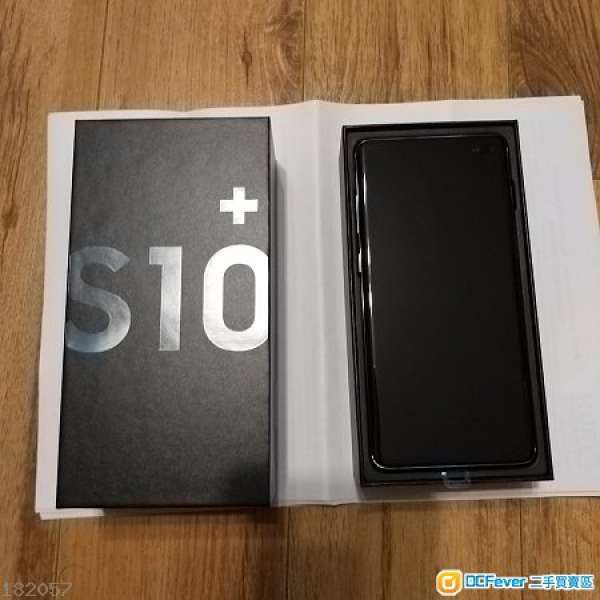 全新 Samsung S10+128GB 黑色  只開機試機，可即日交收 行貨有單，保用一年