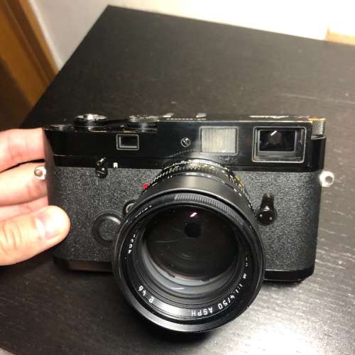 Leica mp black paint 0.72 + summilux 50 1.4
