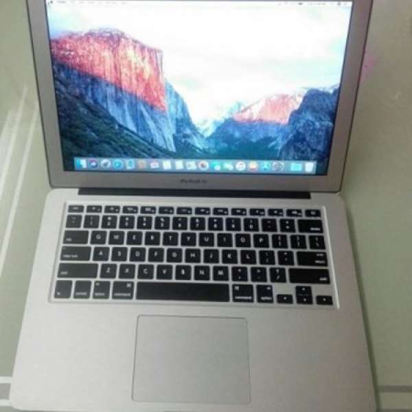 Apple MacBook Air A1466 2013 (Intel Core i5 1.3GHz / 4 GB RAM / 256GB