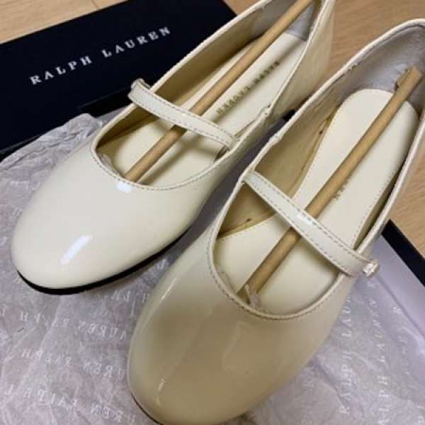 Ralph Lauren女童白皮鞋