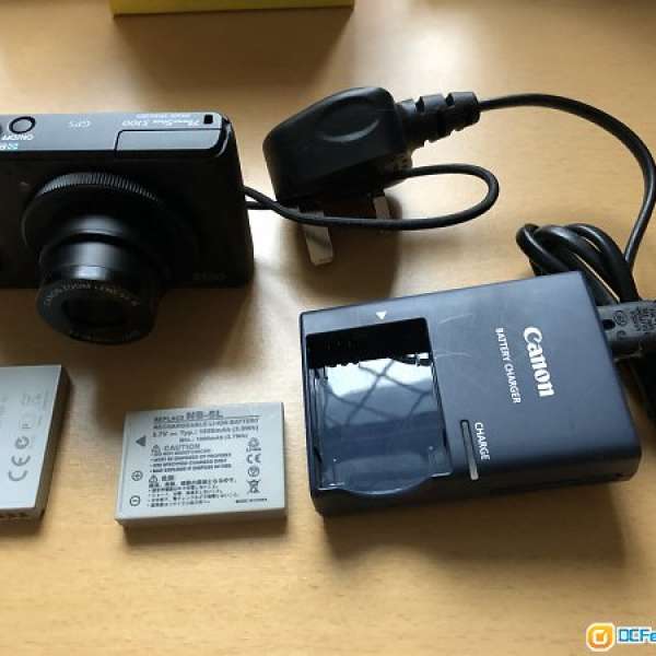 Canon S100 數碼相機（壞相機，鏡頭不能收縮）連充電器及兩塊電池