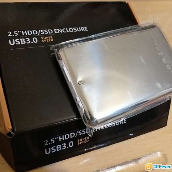 全新 2.5" SATA USB3.0 金屬外殼硬盤盒