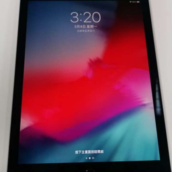 95% 新 iPad Pro 9.7" 32GB Space Gray US version 有繁中