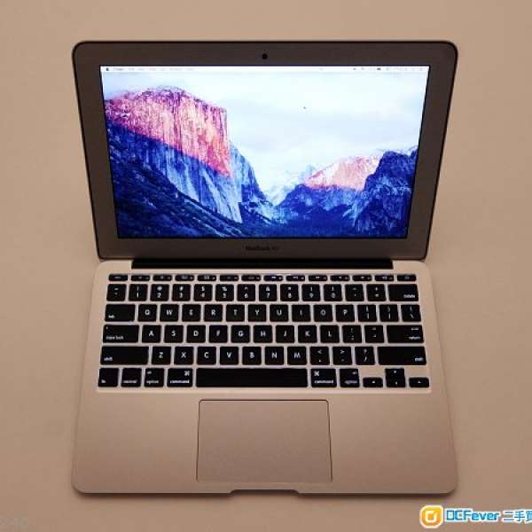 Apple Macbook Air i5 CPU ,4GB,128GB SSD