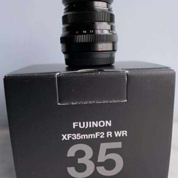 Fujifilm XF 35mm f/2 R WR‎
