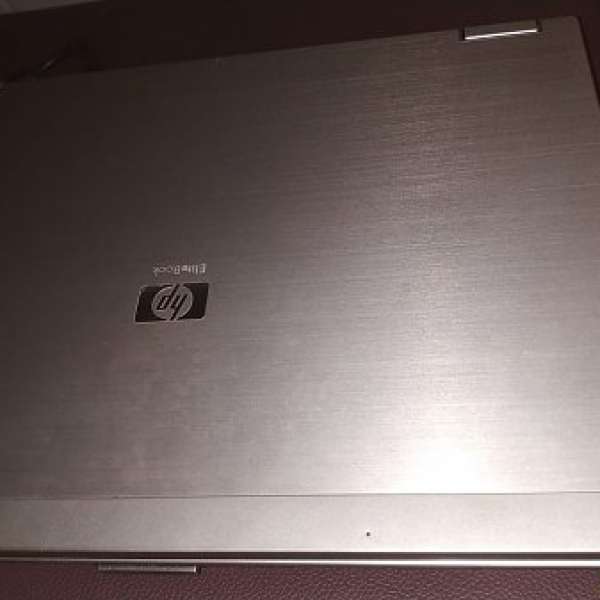 HP Elitebook 金屬超型外殼 4GB ram. 160Gb harddisk  包正版office2010