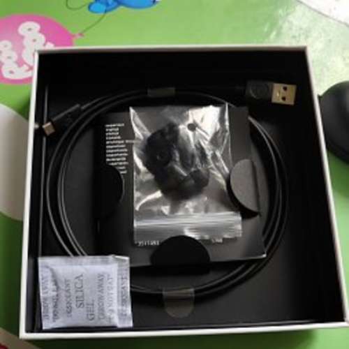 B&O E8 黑色95％新