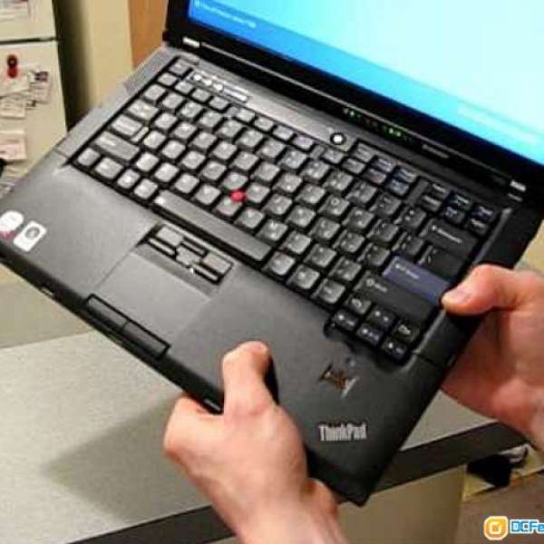 IBM T400 14" Notebook C2D T9400/4GB RAM/250GB HDD