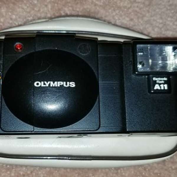 Olypmus XA2 Film Camera with Flash 奧林巴斯XA2 菲林相機連帶閃光燈