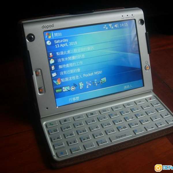 **新淨** Dopod  U1000  鍵盤可拆迷你筆電 + 手機 ( 最高 4GB mini SD, 插sim卡 )