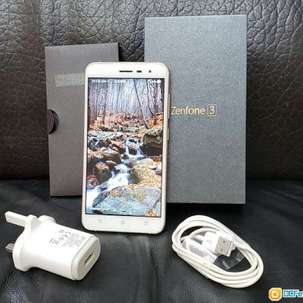 Asus Zenfone 3 ZE552KL 港行白色 (4+64) 雙卡