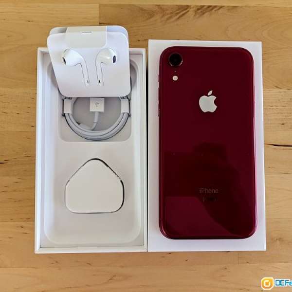 95% iphone XR 128g 紅色with apple care + & smart battery case