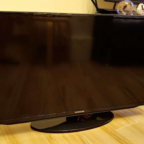 Samsung 32" Smart TV 可上網