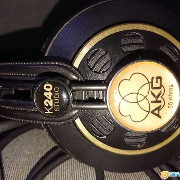 AKG K240 studio