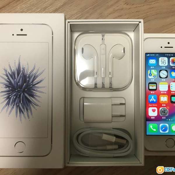 全新美版iPhone SE 32gb 銀白, 100%全新未用全新配件