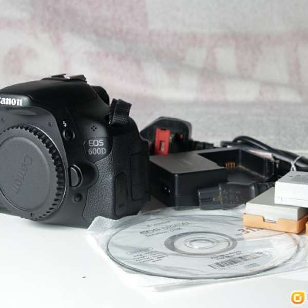 售 Canon 600D Body 95%新, 連原廠充電器, 電池, CD.