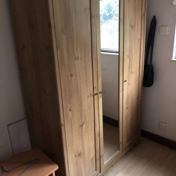 ikea bed & 1 big cabinet, 99% new, FREE