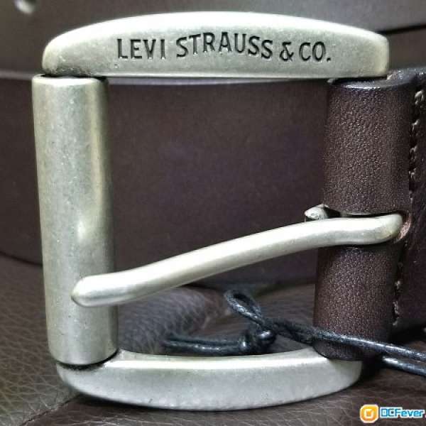 Levi's deep brown belt brand new have tag