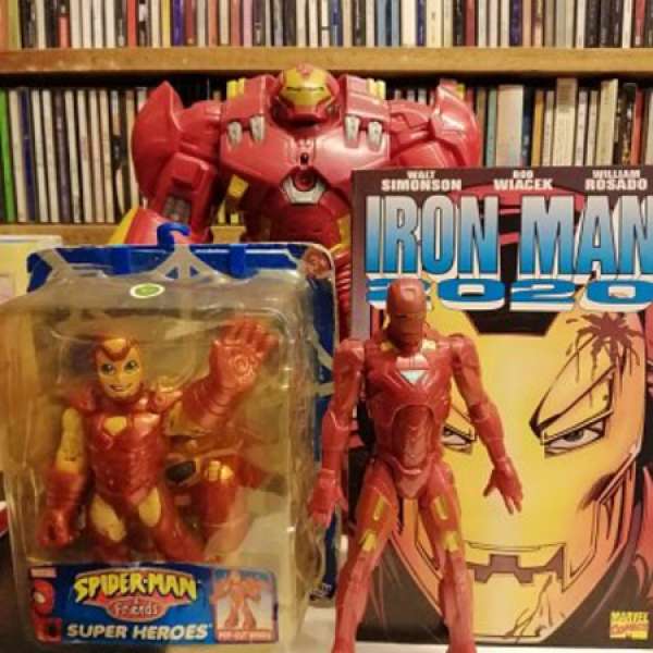 Iron man figures & magazine 鋼鐵俠公子 及 英文漫畫