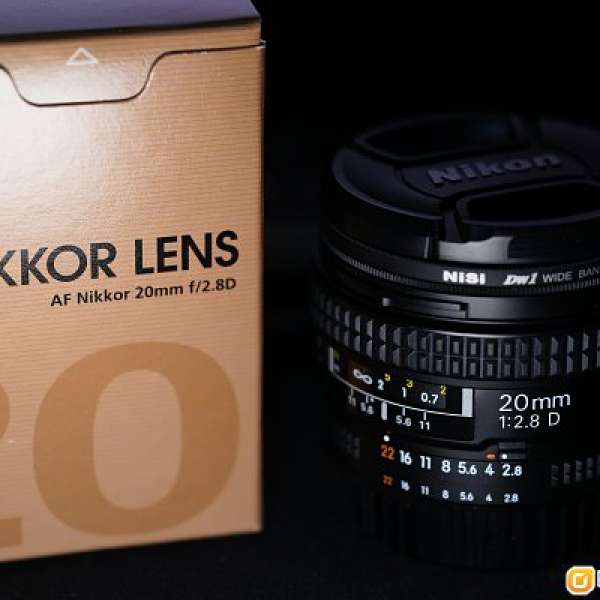 Nikon AF Nikkor 20mm f/2.8D (99% new)