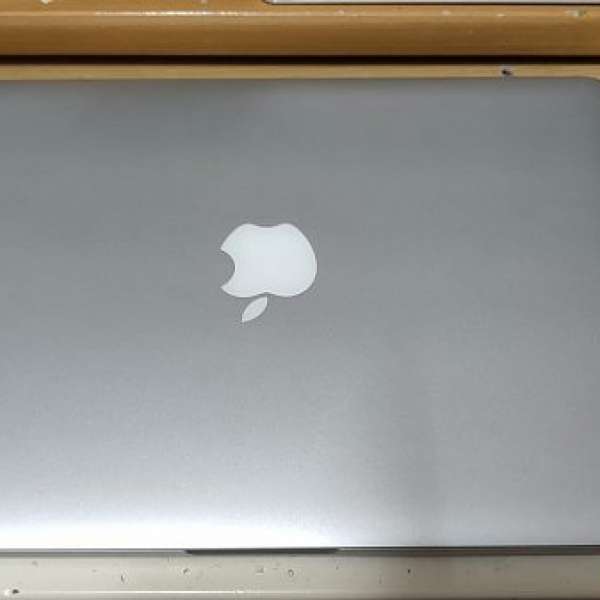 Macbook Pro (Retina 13Inch Late 2013) 99% new - 500GB SSD 可以獨立購買！