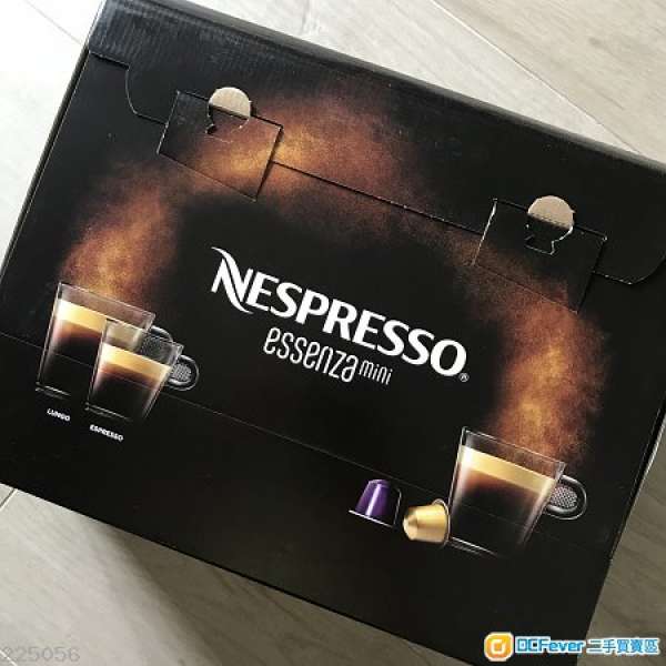 全新 Nespresso essenze mini