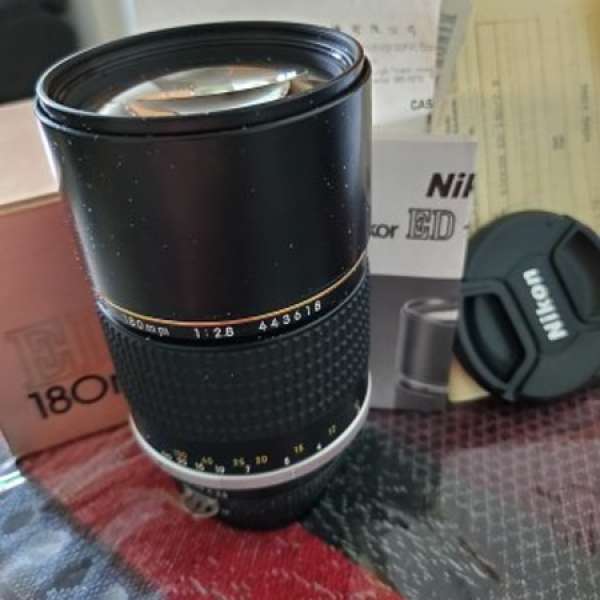 Nikon AIS 180mm f/2.8