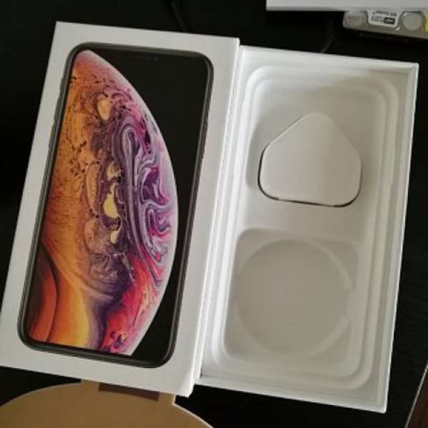 apple iphone xs original charger , pin and box 差機 火牛
