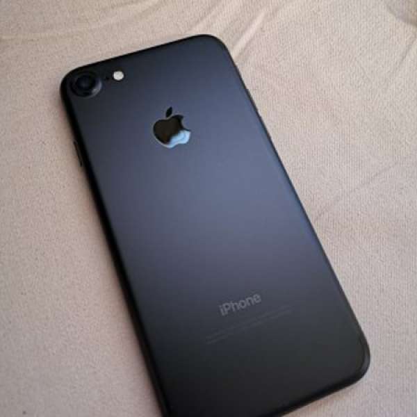 98% new apple iphone7 128gb 黑色 已過保養