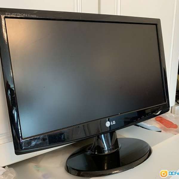 LG 19” LCD W1943SE