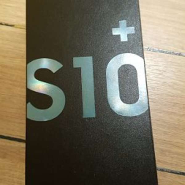 出售全新 Samsung S10+128GB 綠色，可即日交收
