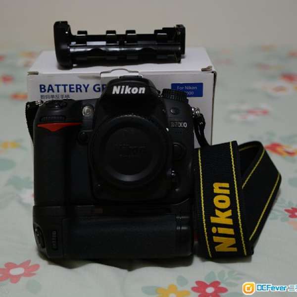 Nikon D7000 + 副廠直倒 + Tamron 18-270 DiII VC (B003)