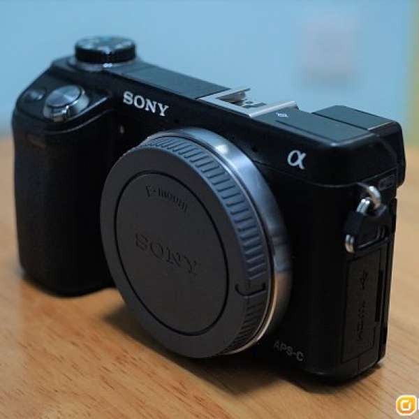 SONY NEX 6 body (Not A6000, A7)